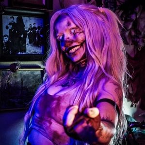 Meet your Posher, Dottie